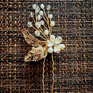 Elegant Hair Pins 2 piece set NEW